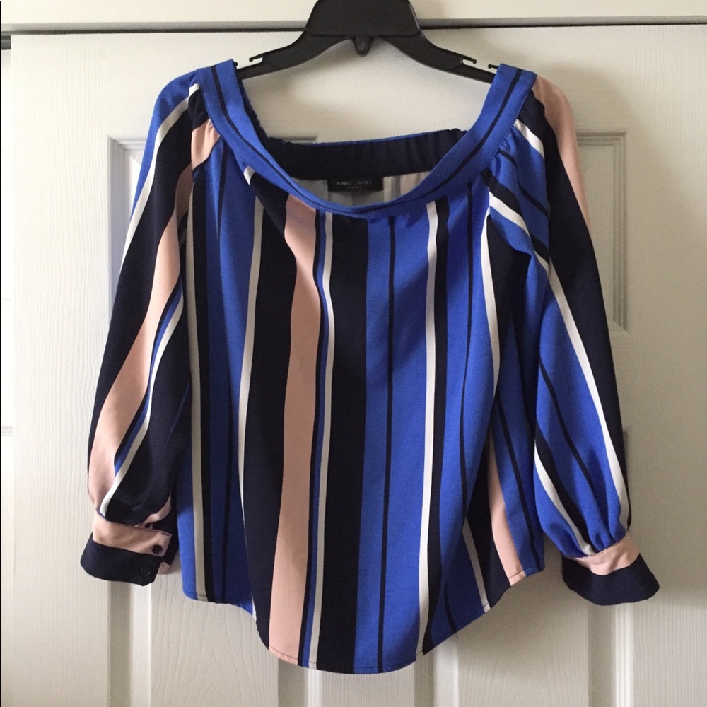 Romeo + Juliet Couture Off the Shoulder Blouse